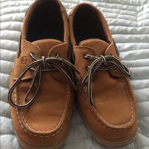 Boys Sperry Size 4